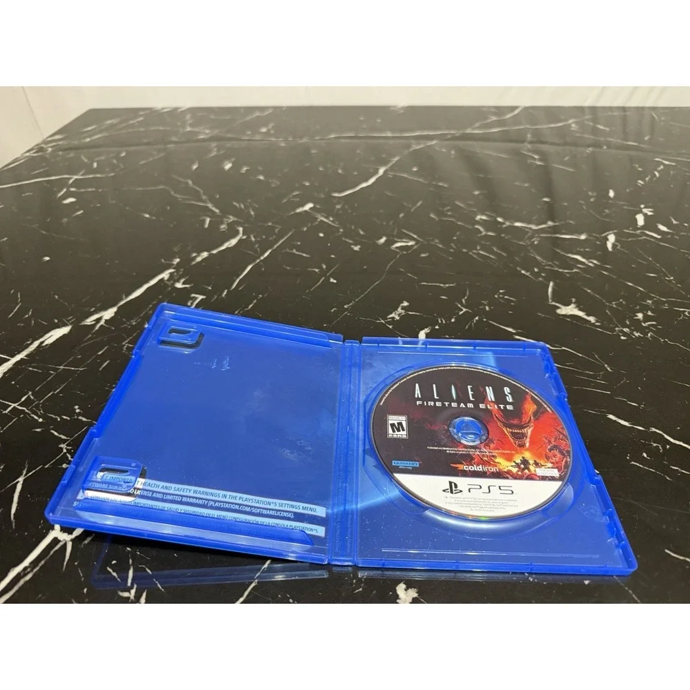 Aliens Fireteam Elite - Sony PlayStation 5
